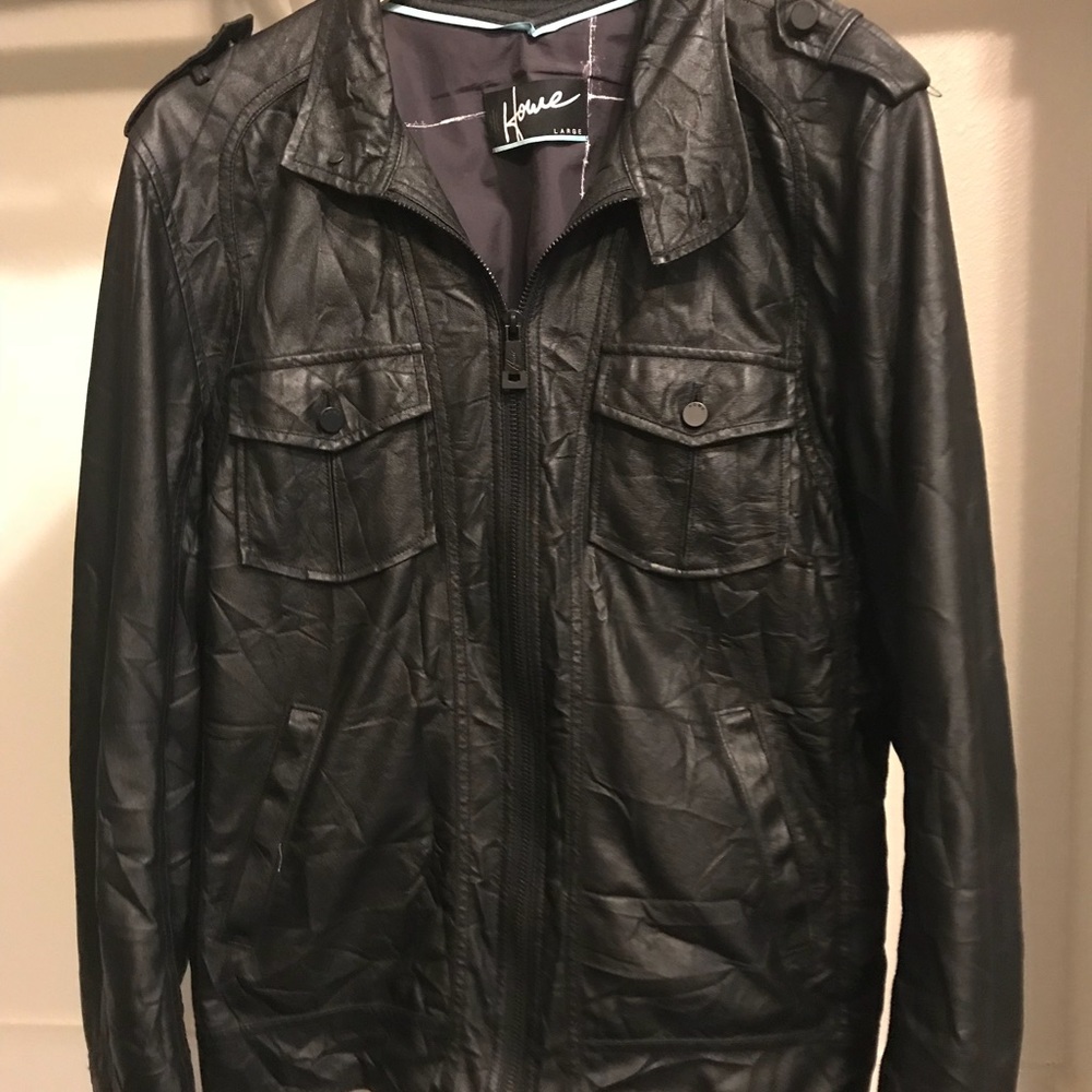 Men’s black jacket